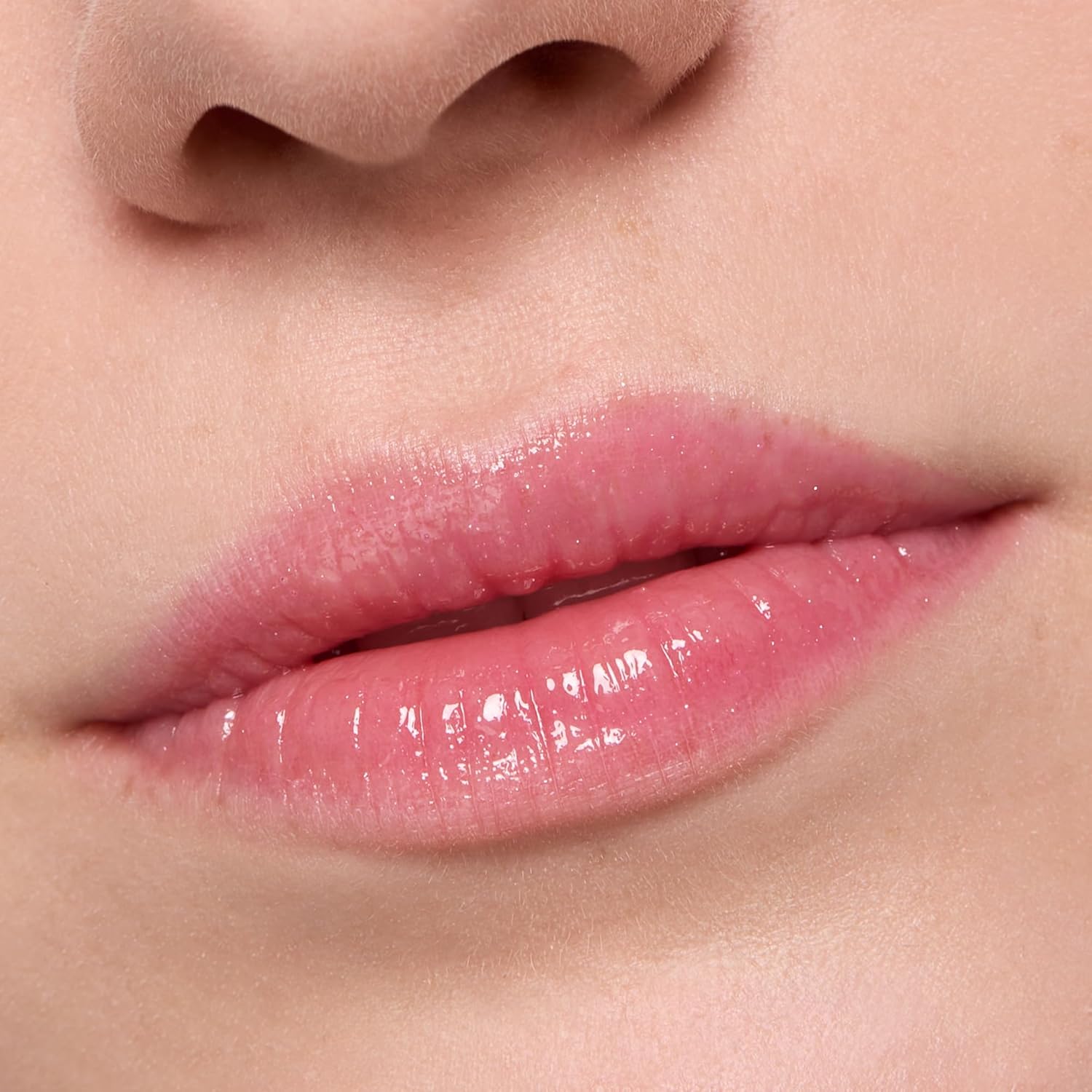 Essence Extreme Shine Volume Lipgloss 13 Glazed Berry.