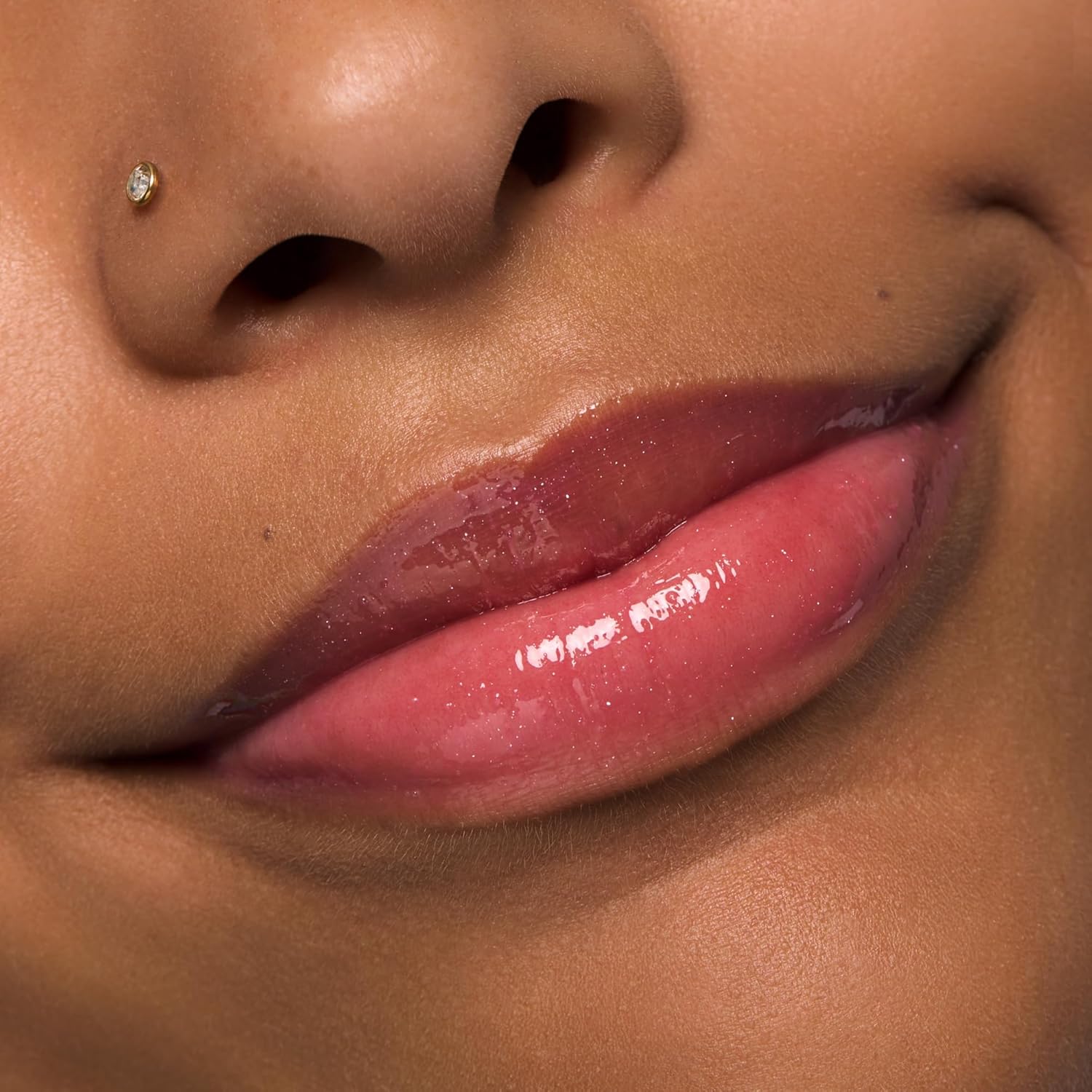 Essence Extreme Shine Volume Lipgloss 13 Glazed Berry.