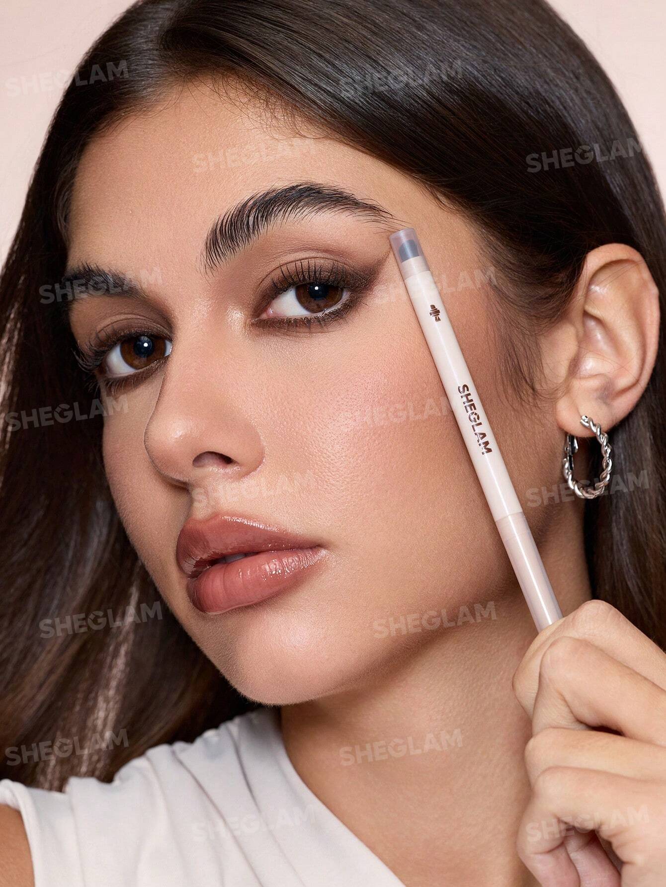 Sheglam Gel Glide Eyeliner Pencil-Black. - Image 3