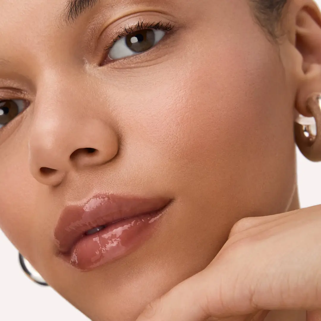 Catrice Peptide Bliss Glossy Lip Balm 040 Toffee Touched. - Image 2