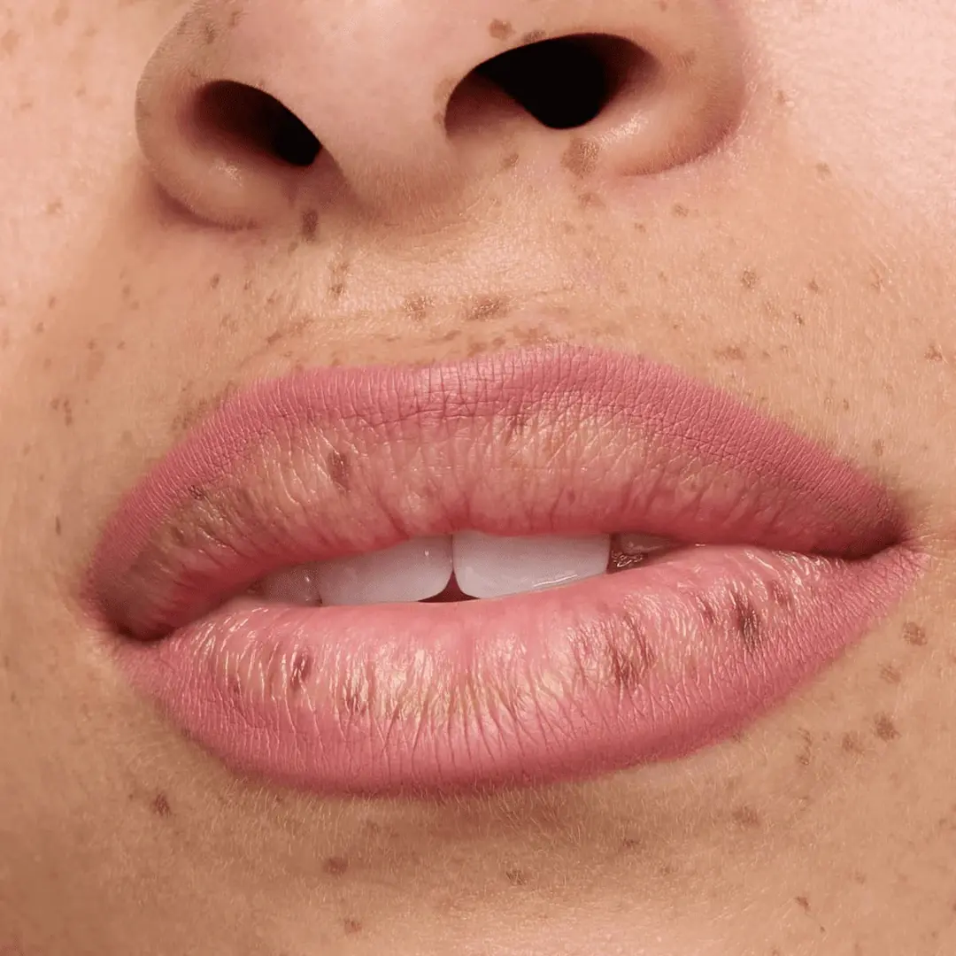 Essence 8H Matte Comfort Lipliner 012 Cushion Talk. - Image 2